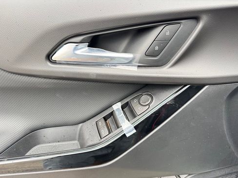 New 2026 Chevrolet Equinox LT w/ Convenience Package II FWD image 28