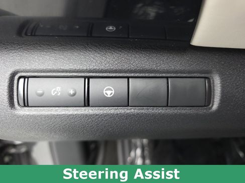 Used 2023 Nissan Pathfinder SV w/ Black Appearance Package image 23