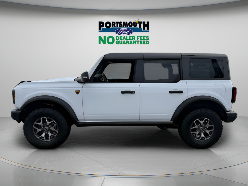Used 2025 Ford Bronco Badlands AWD/4WD image 2