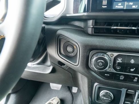 Used 2024 Jeep Wrangler Unlimited Sport AWD/4WD image 23