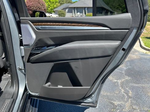 Used 2025 Cadillac Escalade Sport Platinum w/ LPO, Floor Liner Package AWD/4WD image 70