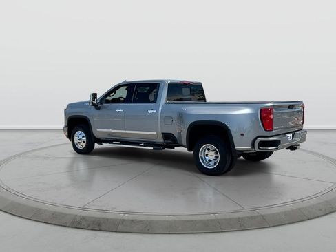 Used 2026 Chevrolet Silverado 3500 High Country w/ High Country Premium Package AWD/4WD image 6