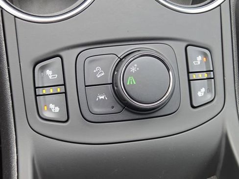 Used 2023 GMC Terrain SLT w/ Elevation Edition FWD image 7
