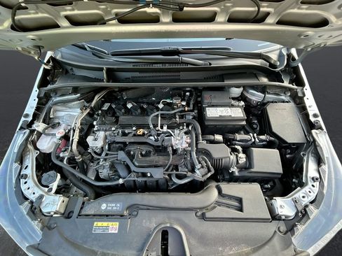 Used 2025 Toyota Corolla LE FWD image 22