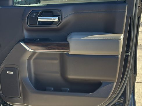 Used 2022 GMC Sierra 1500 SLT image 29