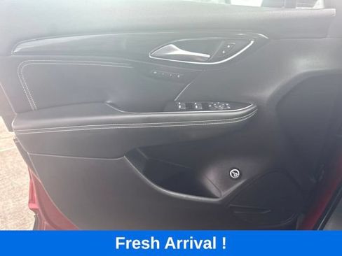 Used 2023 Buick Envision Essence w/ Sport Touring Package AWD/4WD image 13