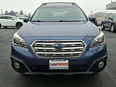 Used 2017 Subaru Outback 2.5i Premium image 2