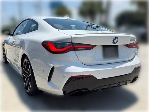 Used 2022 BMW M440i Coupe w/ Premium Package RWD image 4