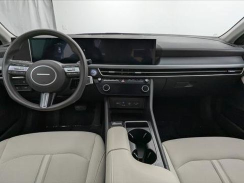 Used 2025 Hyundai Sonata SEL FWD image 24