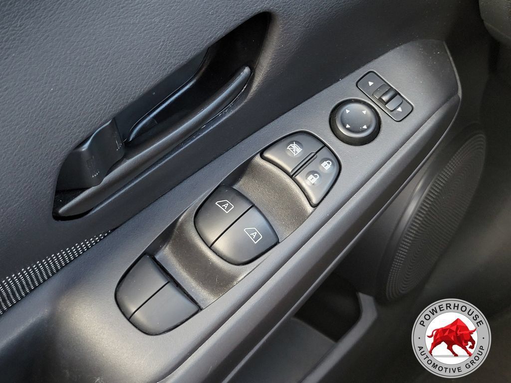 Used 2020 Nissan Kicks S FWD image 26