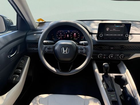 Certified 2025 Honda Accord LX image 21
