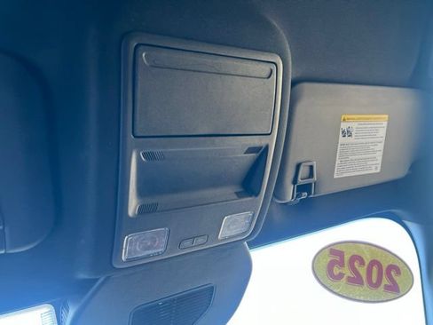 Used 2025 Ford Escape ST-Line Select w/ Tech Pack #1 AWD/4WD image 16