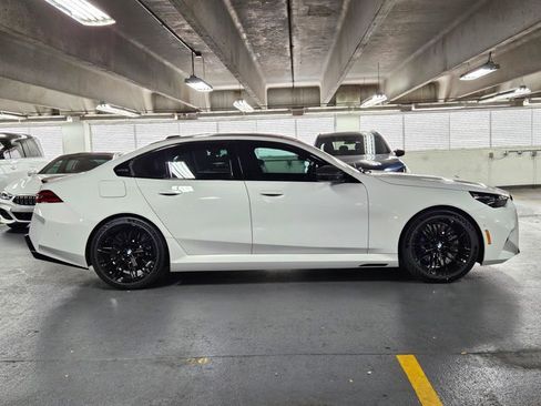 New 2027 BMW M5 w/ Carbon Package AWD/4WD image 4
