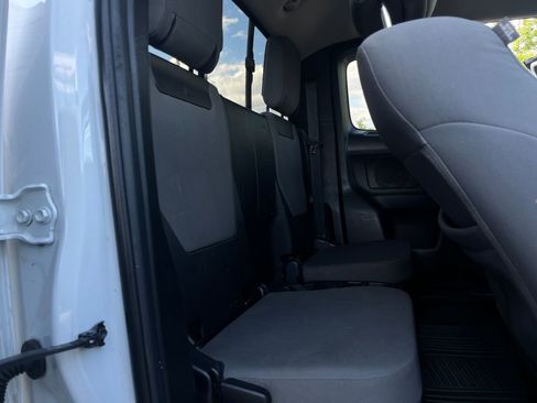 Used 2021 Toyota Tacoma SR RWD image 27