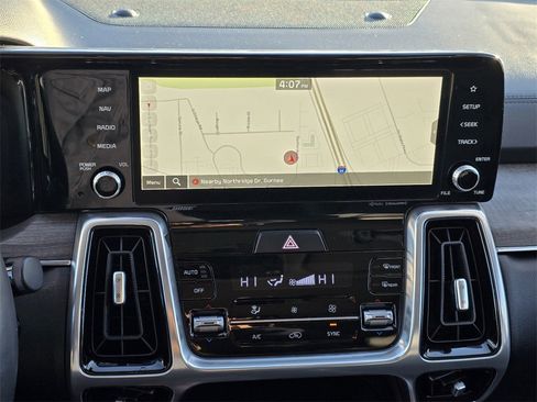 Used 2023 Kia Sorento SX Prestige image 20