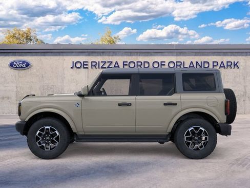 New 2026 Ford Bronco Outer Banks AWD/4WD image 3