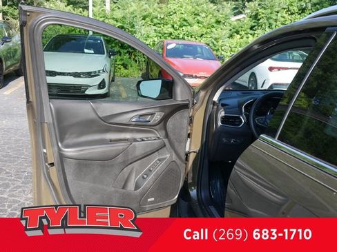 Used 2023 Chevrolet Equinox Premier FWD image 20