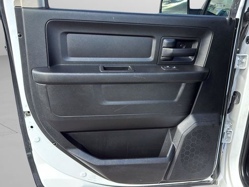Used 2019 RAM 1500 Express w/ Express Value Package AWD/4WD image 30