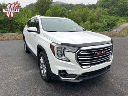 Used 2022 GMC Terrain SLT w/ Tech Package