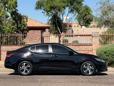 Used 2021 Nissan Sentra SV FWD image 9