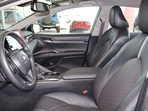 Used 2024 Toyota Camry XSE FWD image 14