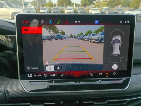 New 2026 Volkswagen GTI SE FWD image 25