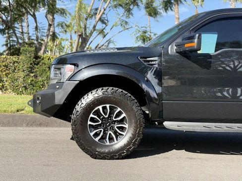 Used 2014 Ford F150 Raptor w/ Equipment Group 801A Luxury image 3