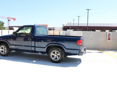 Used 2003 Chevrolet S10 Pickup LS RWD image 56