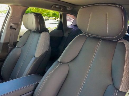 Used 2025 Cadillac Optiq Sport 1 image 18