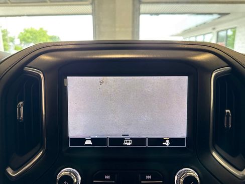 Used 2022 GMC Sierra 1500 AT4 w/ AT4 Premium Package AWD/4WD image 37