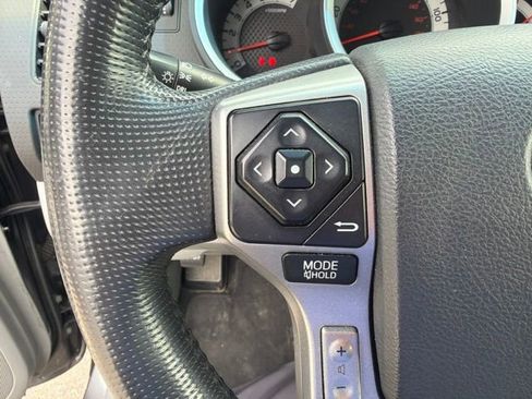 Used 2015 Toyota Tacoma PreRunner w/ SR5 Package RWD image 14