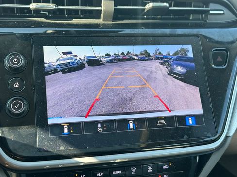 Used 2022 Chevrolet Bolt EUV Premier w/ Sun & Sound Package FWD image 29