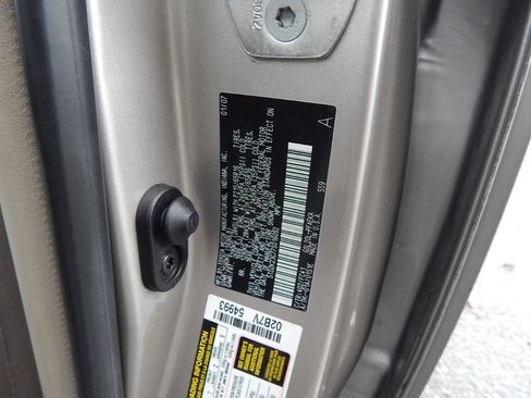 Used 2007 Toyota Sienna LE image 36