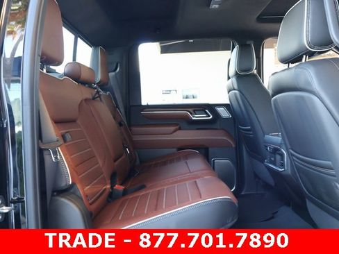 Used 2025 GMC Sierra 3500 Denali Ultimate image 20
