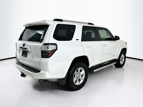 Used 2020 Toyota 4Runner SR5 Premium w/ Moonroof Package AWD/4WD image 8