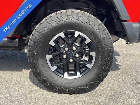 Used 2024 Jeep Wrangler Unlimited Rubicon 4xe w/ Capability Package AWD/4WD image 12