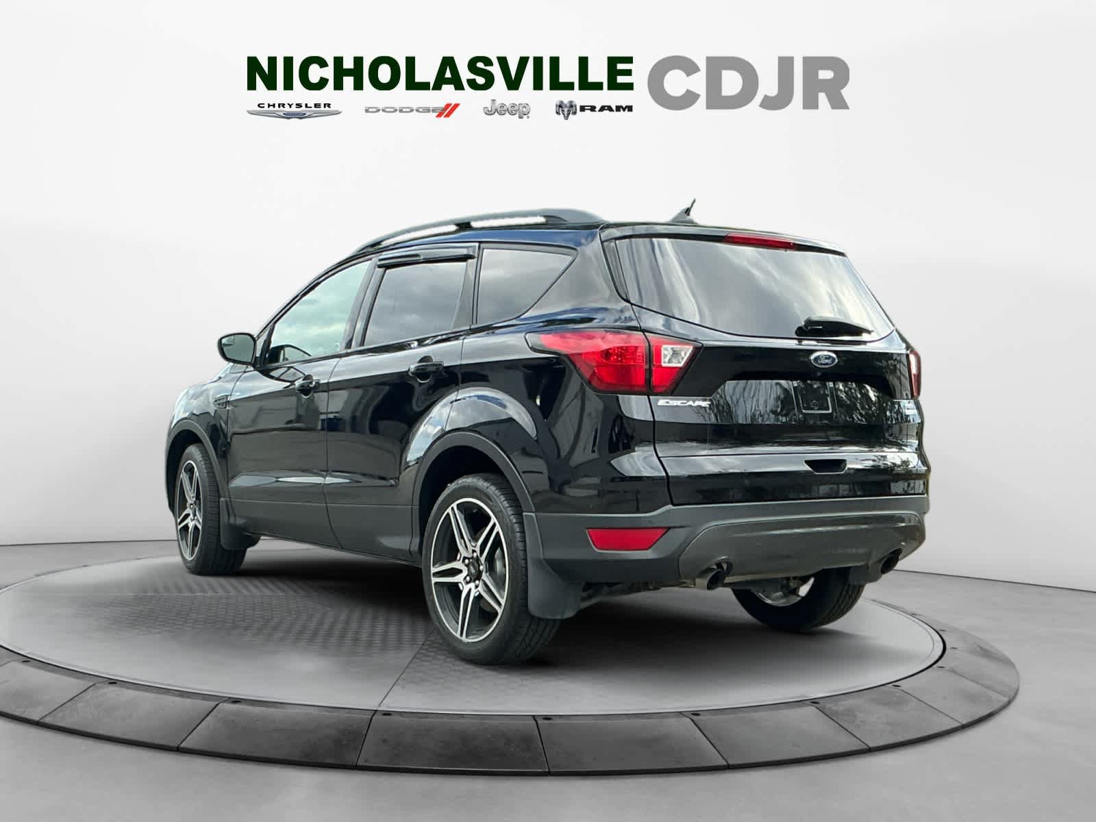 Used 2019 Ford Escape SEL AWD/4WD image 3