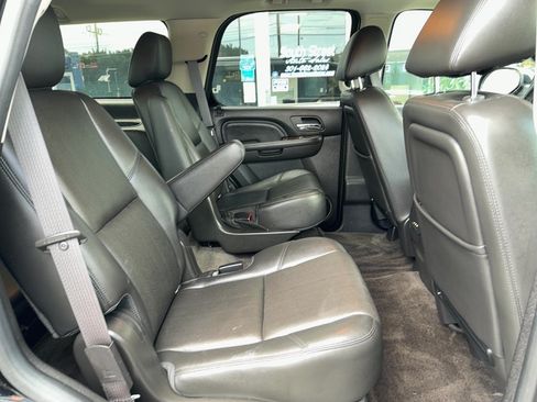 Used 2013 GMC Yukon Denali AWD/4WD image 25