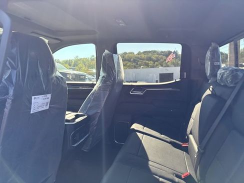 New 2026 GMC Sierra 1500 Elevation w/ Elevation Premium Package image 6