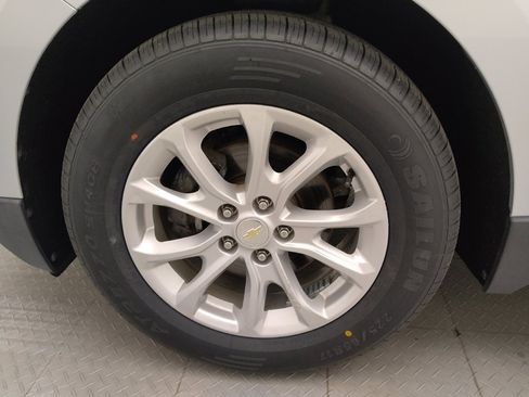 Used 2021 Chevrolet Equinox LT FWD image 31
