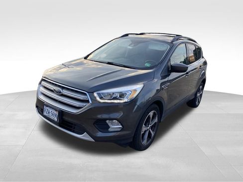 Used 2018 Ford Escape SEL w/ Ford Safe & Smart Package FWD image 2