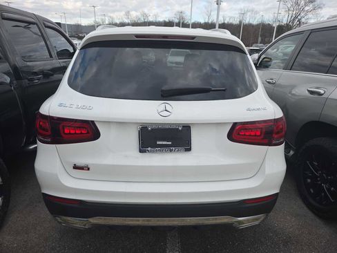 Used 2022 Mercedes-Benz GLC 300 4MATIC w/ Premium Package Lite image 5