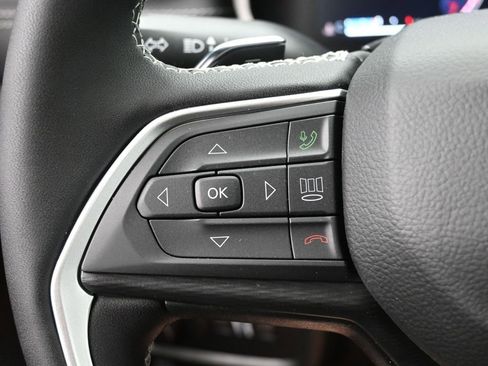 New 2025 Jeep Grand Cherokee L Altitude image 11