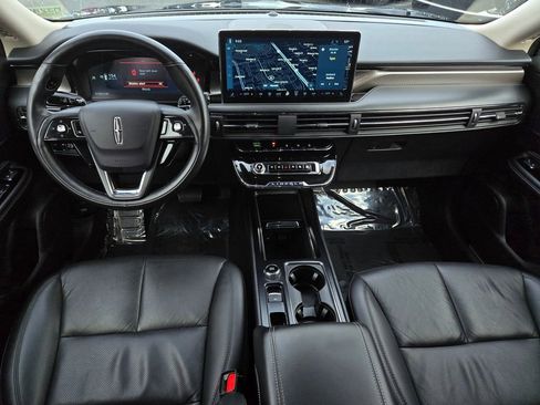 Used 2024 Lincoln Corsair Reserve image 14