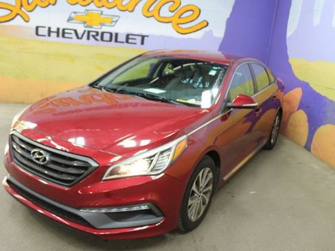 Used 2016 Hyundai Sonata Sport w/ Cargo Package FWD image 4