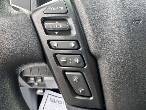 Used 2024 Nissan Frontier SV image 18