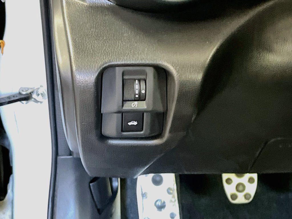 Used 2023 Toyota GR86 Premium w/ ALL Weather Mat Package (TMS) RWD image 10