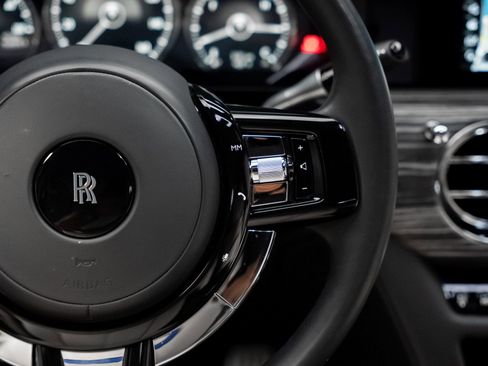 Used 2022 Rolls-Royce Ghost w/ Ghost Package image 40