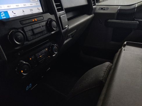Used 2018 Ford F150 XLT w/ Equipment Group 302A Luxury AWD/4WD image 26