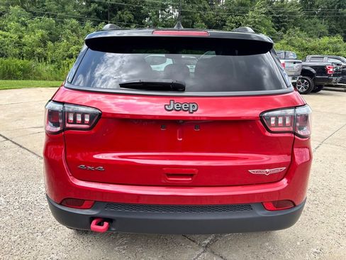 Used 2017 Jeep Compass Trailhawk AWD/4WD image 6